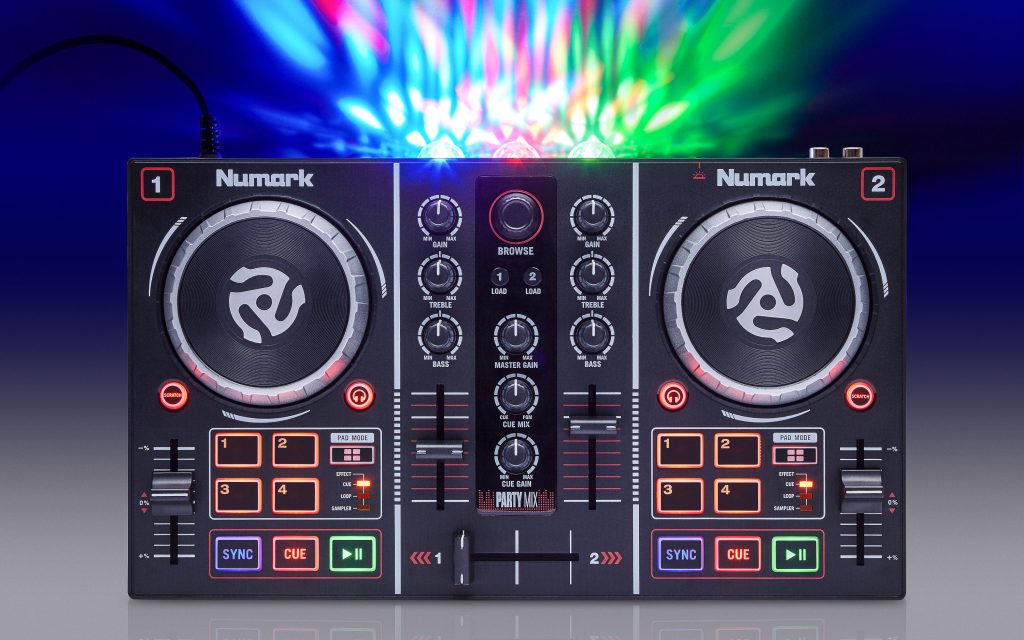 5 bàn DJ đáng mua nhất 2019