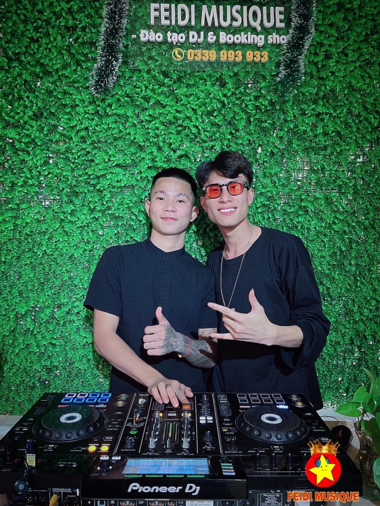 Học DJ ở đâu uy tín, chuyên nghiệp tại Hà Nội