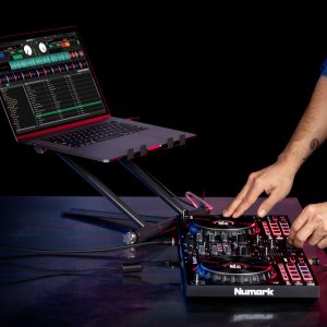 Numark Cho Ra Đời 2 Thiết Bị Bàn DJ Đời Mới Mixtrack Fx Với Bộ Hiệu Ứng Nâng Cao