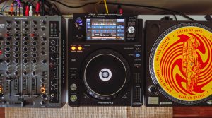 Thiết bị DJ chuyên nghiệp nổi tiếng nhất thế giới