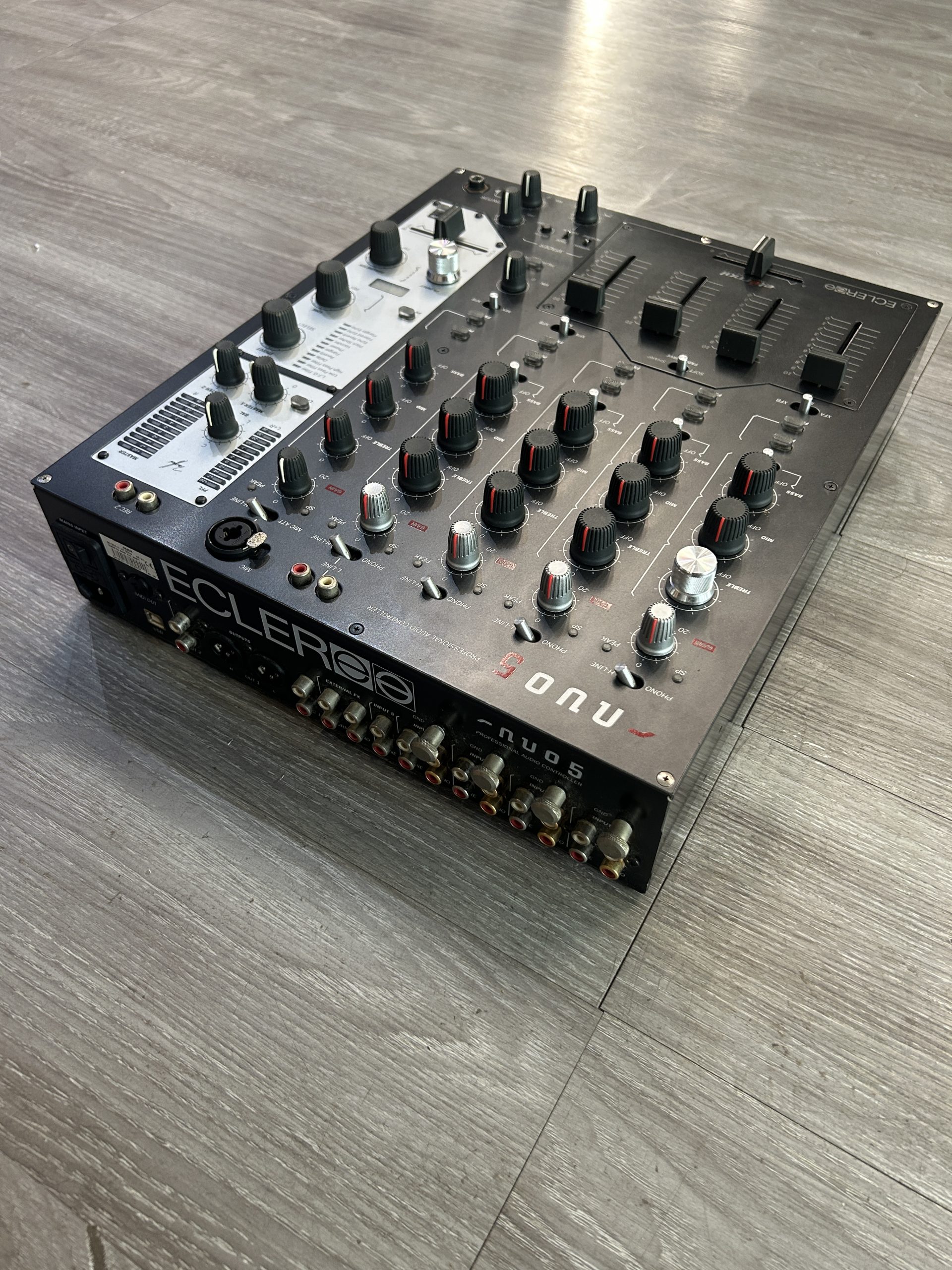 Mixer Ecler NUO5