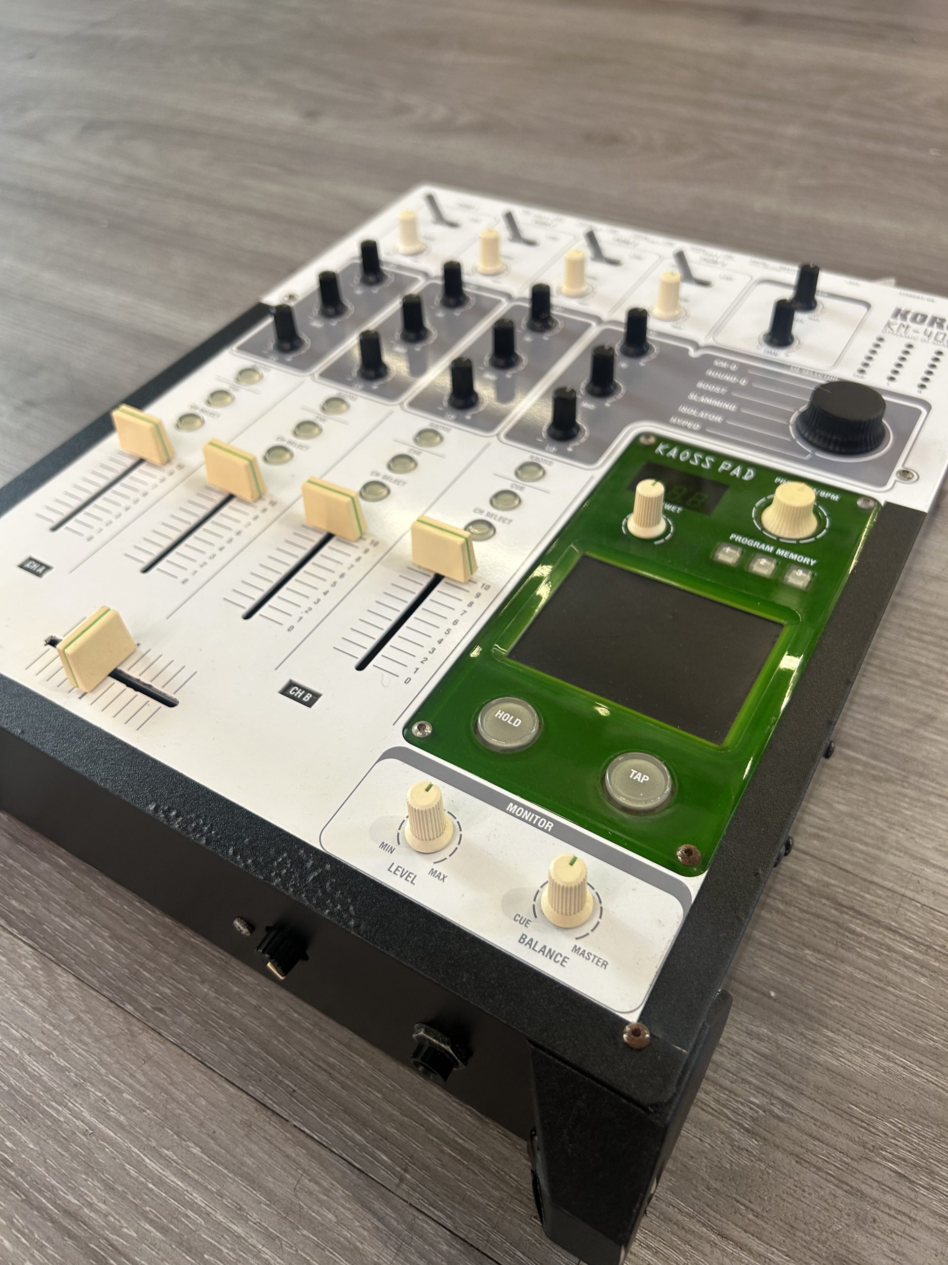 Mixer Korg Km-402