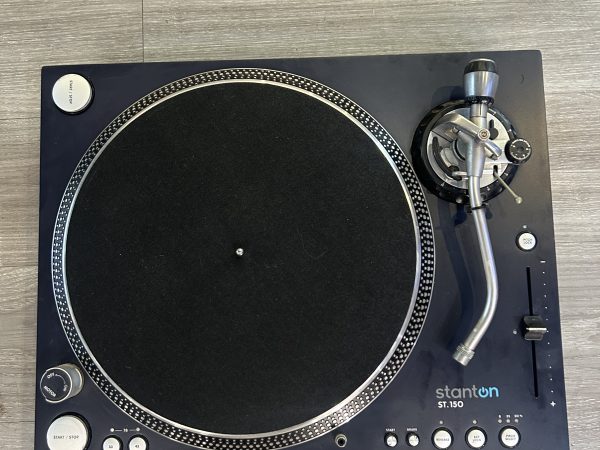 Turntable Stanton St.150