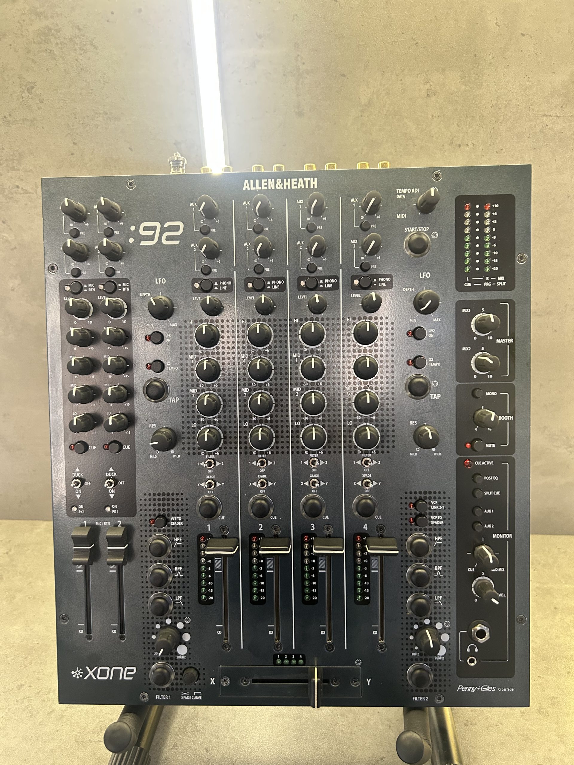 Mixer Allen&Heath Xone 92