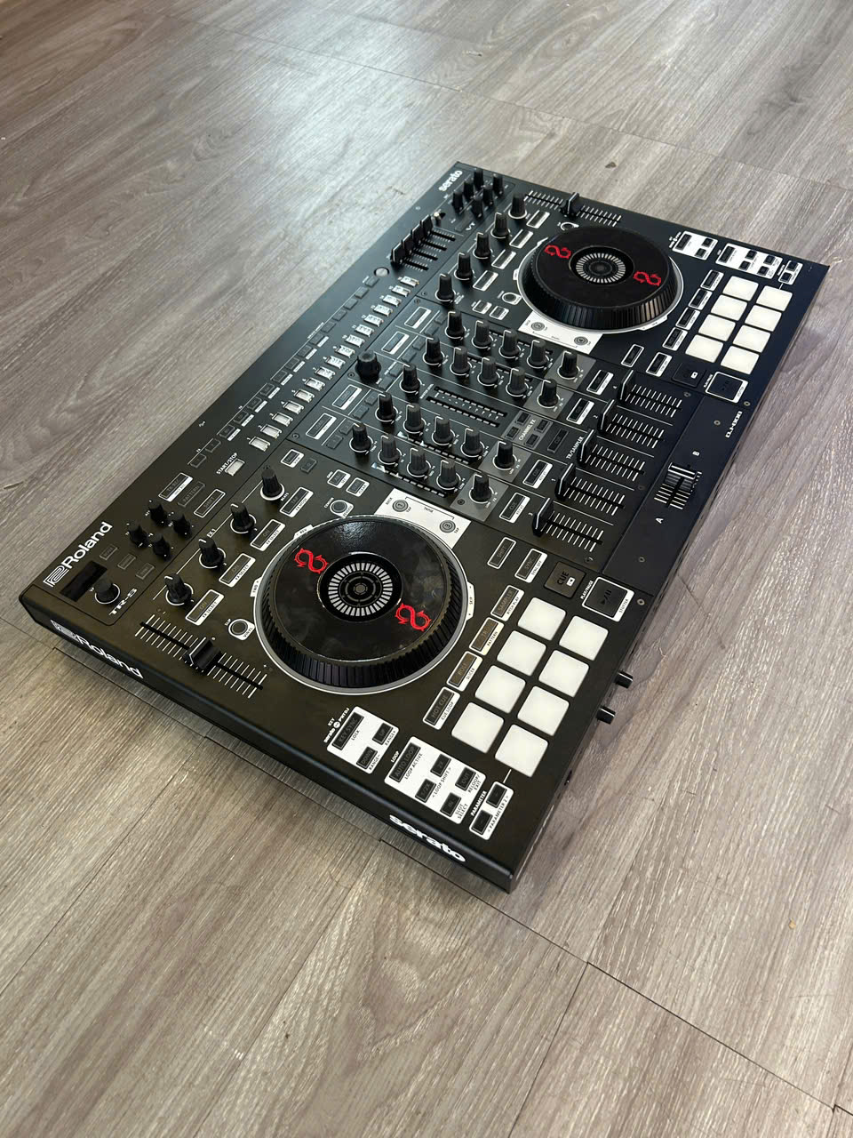 Controller Roland DJ808
