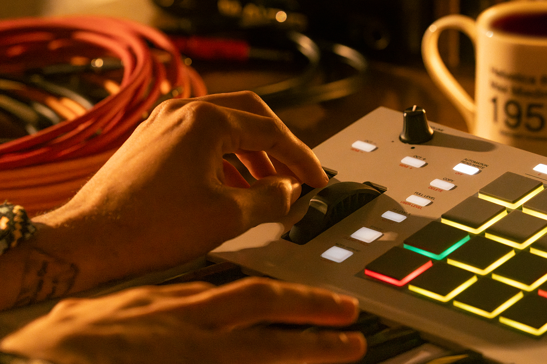 AKAI MPC KEY37 LIFESTYLE DSC06168 WEB