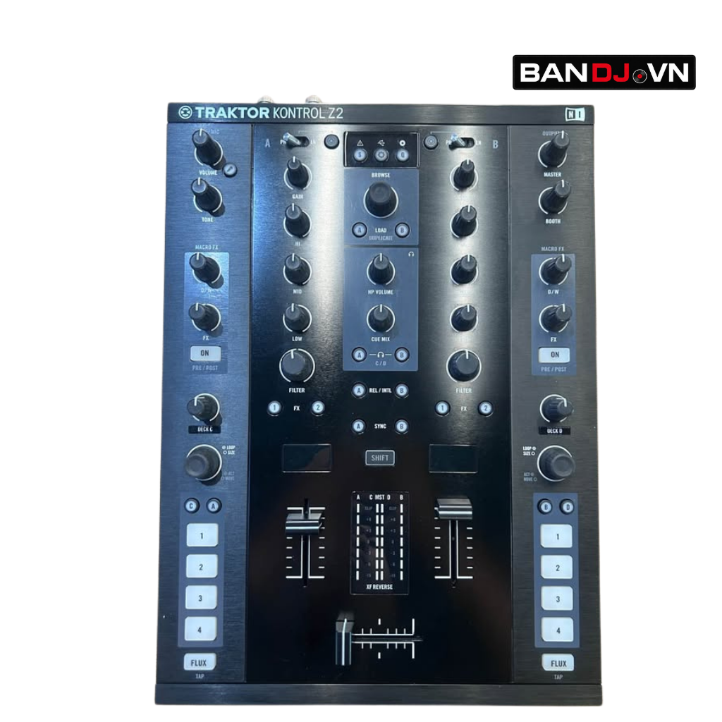 Mixer Native Intrument Traktor Z2
