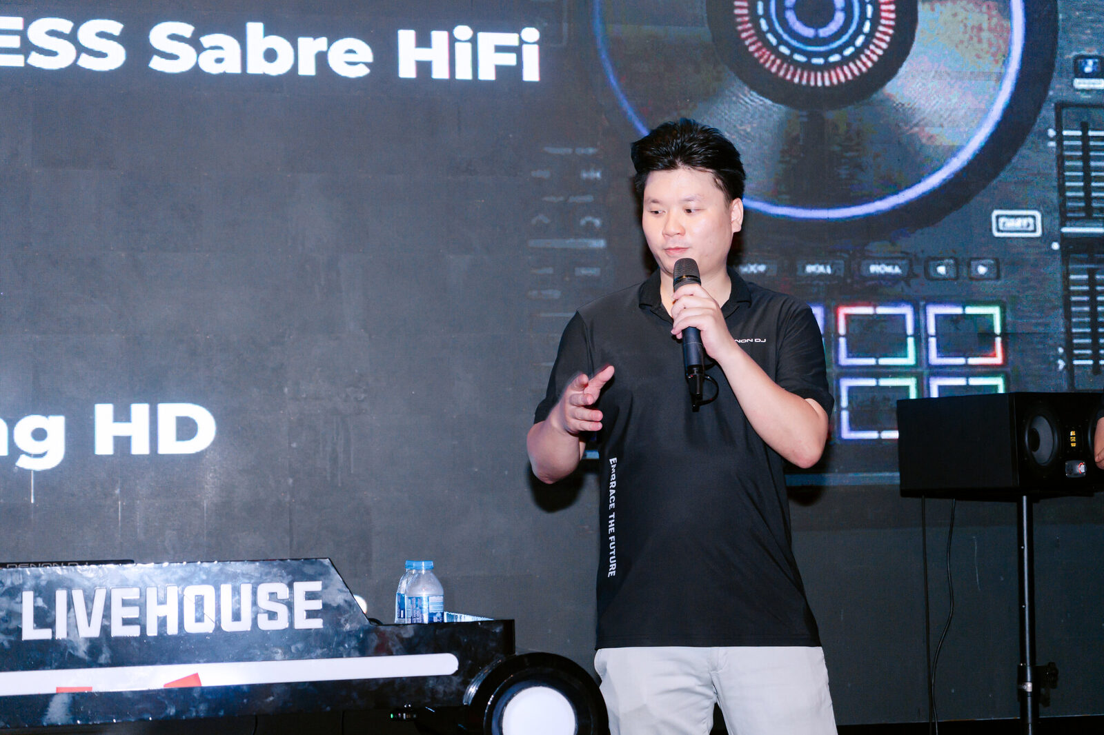 Giới thiệu soundcard ESS Sabre HiFi trên Denon DJ PRIME 4 G2